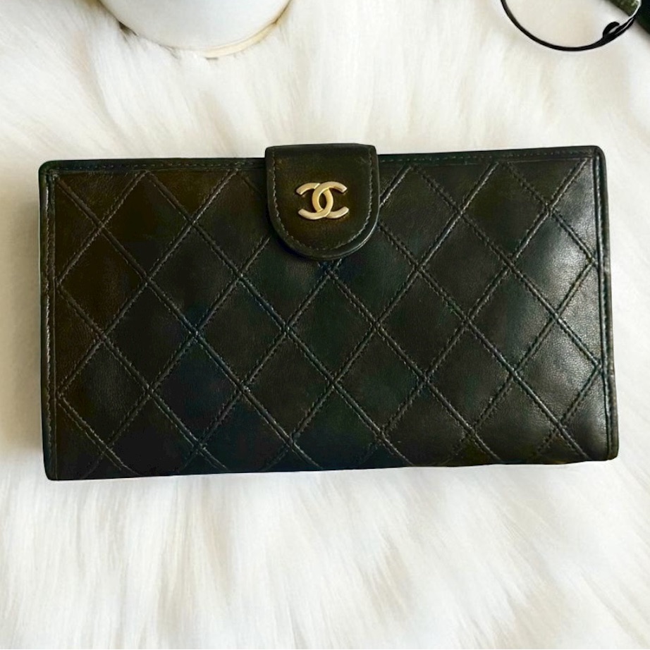 Chanel Black Quilted Leather Continental Wallet With Gold Cc Snap
